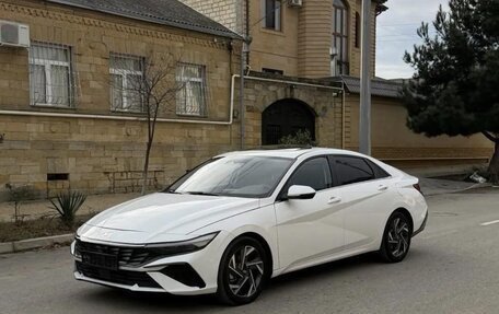Hyundai Elantra, 2024 год, 1 730 000 рублей, 3 фотография