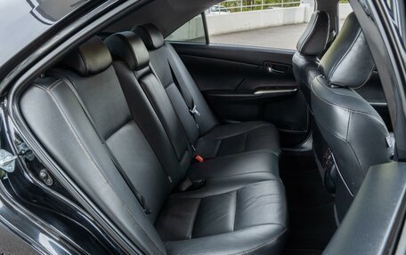 Toyota Camry, 2017 год, 1 990 000 рублей, 7 фотография