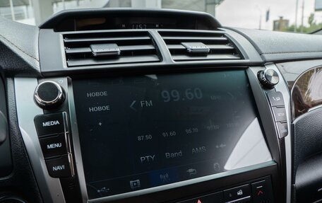 Toyota Camry, 2017 год, 1 990 000 рублей, 15 фотография