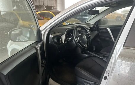 Toyota RAV4, 2018 год, 2 171 400 рублей, 5 фотография