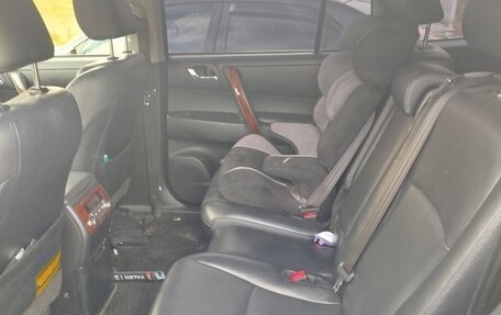 Toyota Highlander III, 2013 год, 2 450 000 рублей, 20 фотография