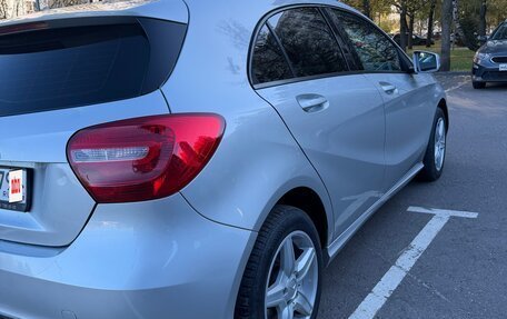Mercedes-Benz A-Класс, 2015 год, 1 390 000 рублей, 4 фотография