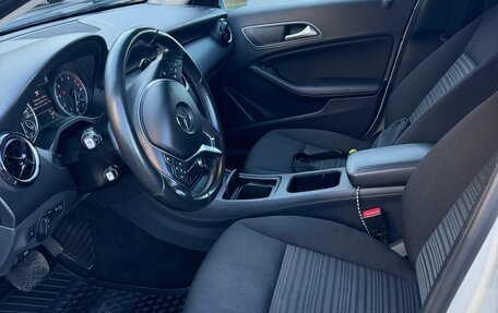 Mercedes-Benz A-Класс, 2015 год, 1 390 000 рублей, 7 фотография