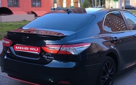 Toyota Camry, 2019 год, 2 300 000 рублей, 6 фотография