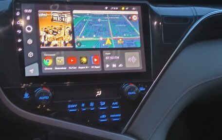 Toyota Camry, 2019 год, 2 300 000 рублей, 12 фотография