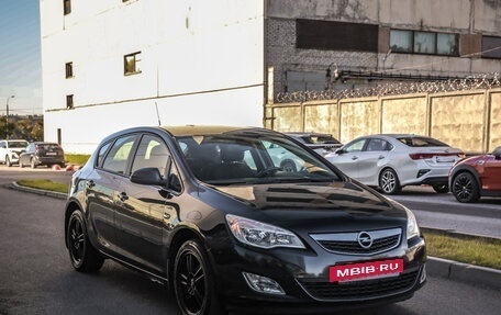 Opel Astra J, 2011 год, 649 777 рублей, 5 фотография