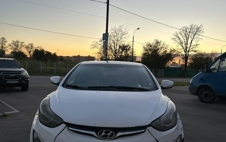 Hyundai Elantra V, 2015 год, 630 000 рублей, 3 фотография