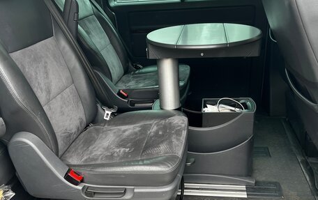 Volkswagen Multivan T5, 2012 год, 2 470 000 рублей, 7 фотография