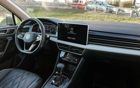 Volkswagen Tiguan II, 2023 год, 3 299 000 рублей, 9 фотография