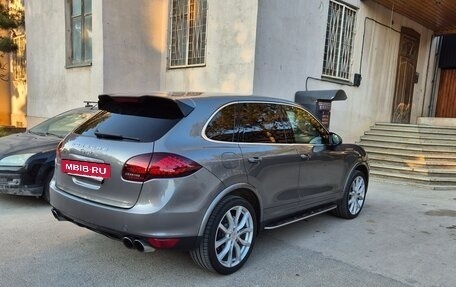 Porsche Cayenne III, 2010 год, 2 300 000 рублей, 2 фотография