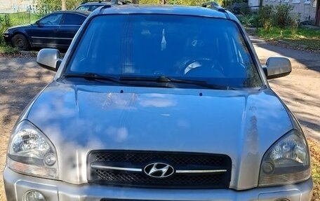 Hyundai Tucson III, 2006 год, 900 000 рублей, 1 фотография