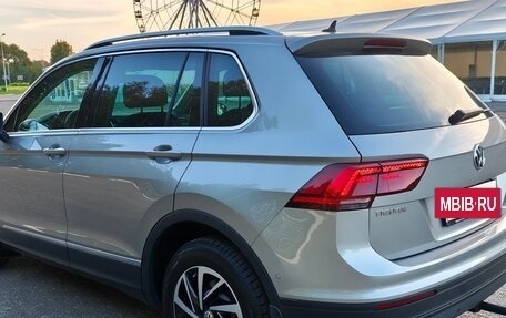 Volkswagen Tiguan II, 2018 год, 2 610 000 рублей, 4 фотография