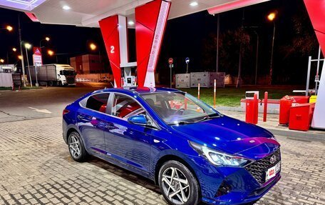 Hyundai Solaris II рестайлинг, 2022 год, 1 700 000 рублей, 4 фотография