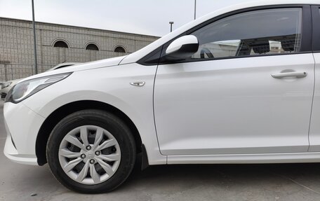 Hyundai Solaris II рестайлинг, 2022 год, 1 450 000 рублей, 8 фотография