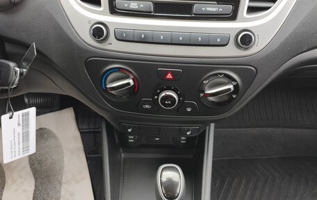 Hyundai Solaris II рестайлинг, 2022 год, 1 450 000 рублей, 24 фотография