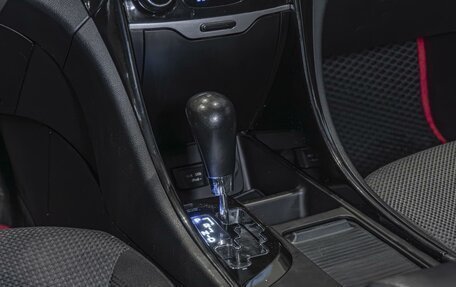 Hyundai Sonata VI, 2011 год, 950 000 рублей, 11 фотография