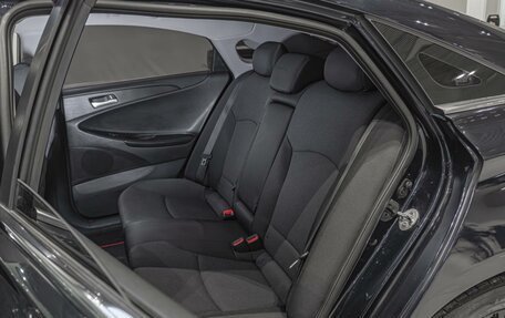 Hyundai Sonata VI, 2011 год, 950 000 рублей, 9 фотография