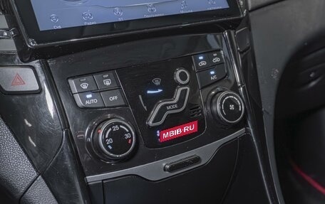 Hyundai Sonata VI, 2011 год, 950 000 рублей, 13 фотография