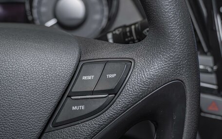 Hyundai Sonata VI, 2011 год, 950 000 рублей, 19 фотография