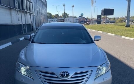 Toyota Camry, 2008 год, 1 100 000 рублей, 1 фотография