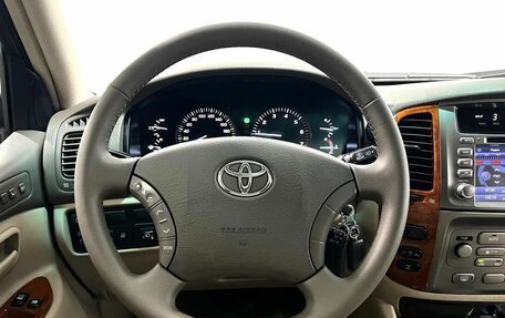 Toyota Land Cruiser 100 рестайлинг 2, 2005 год, 2 150 000 рублей, 18 фотография