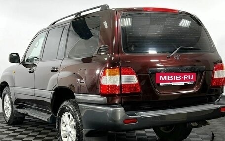 Toyota Land Cruiser 100 рестайлинг 2, 2005 год, 2 150 000 рублей, 8 фотография