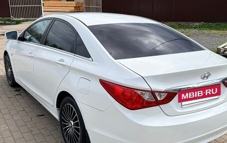 Hyundai Sonata VI, 2012 год, 1 050 000 рублей, 5 фотография
