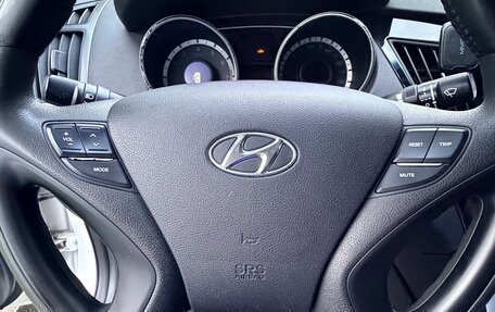 Hyundai Sonata VI, 2012 год, 1 050 000 рублей, 23 фотография