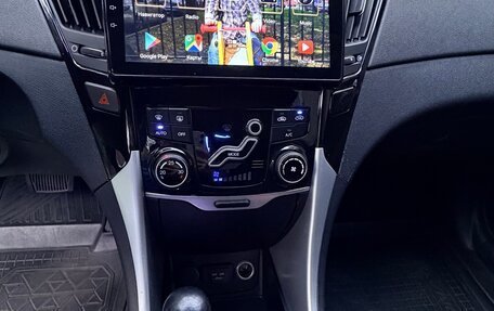 Hyundai Sonata VI, 2012 год, 1 050 000 рублей, 25 фотография