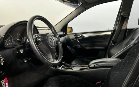 Mercedes-Benz C-Класс, 2005 год, 620 000 рублей, 10 фотография