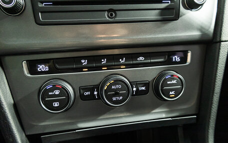 Volkswagen Golf VII, 2013 год, 1 199 700 рублей, 15 фотография