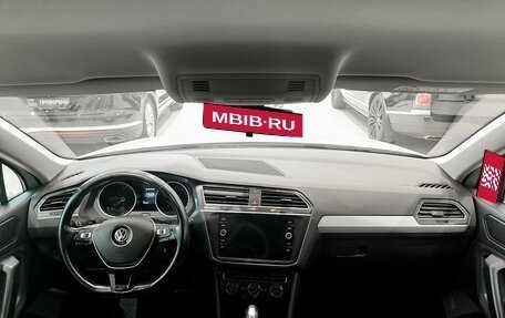 Volkswagen Tiguan II, 2020 год, 2 050 000 рублей, 18 фотография