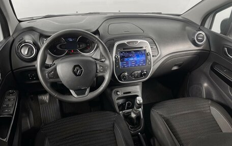 Renault Kaptur I рестайлинг, 2017 год, 1 375 000 рублей, 6 фотография