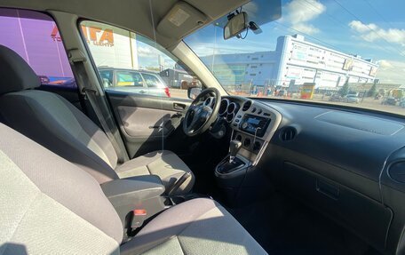 Toyota Matrix, 2002 год, 620 000 рублей, 10 фотография