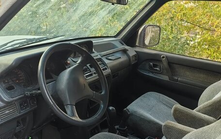 Mitsubishi Pajero III рестайлинг, 1994 год, 400 000 рублей, 2 фотография