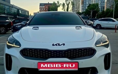 KIA Stinger I, 2018 год, 3 000 000 рублей, 2 фотография