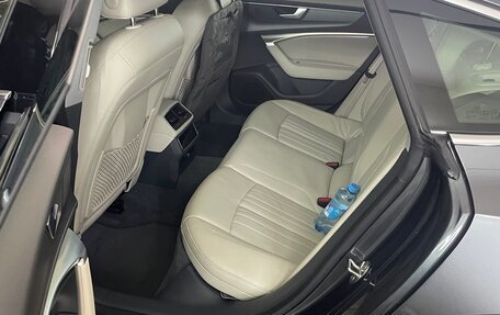 Audi A7, 2018 год, 4 400 000 рублей, 16 фотография