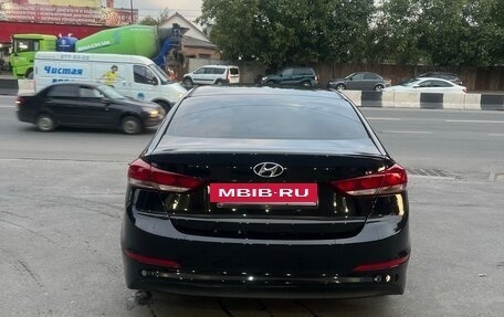 Hyundai Elantra VI рестайлинг, 2017 год, 1 250 000 рублей, 6 фотография