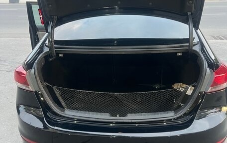 Hyundai Elantra VI рестайлинг, 2017 год, 1 250 000 рублей, 12 фотография