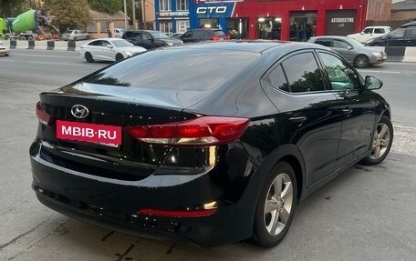 Hyundai Elantra VI рестайлинг, 2017 год, 1 250 000 рублей, 7 фотография