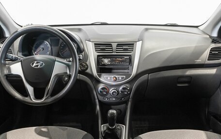 Hyundai Solaris II рестайлинг, 2011 год, 600 600 рублей, 6 фотография