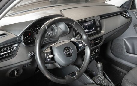 Skoda Rapid II, 2021 год, 1 650 000 рублей, 5 фотография
