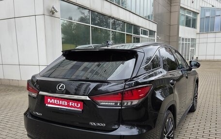 Lexus RX IV рестайлинг, 2020 год, 4 550 000 рублей, 5 фотография