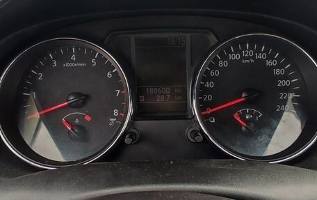 Nissan Qashqai, 2011 год, 900 000 рублей, 10 фотография