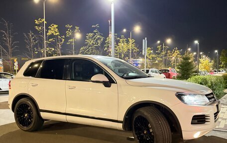 Volkswagen Touareg III, 2012 год, 1 599 900 рублей, 2 фотография