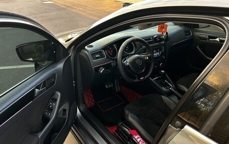 Volkswagen Jetta VI, 2016 год, 1 280 000 рублей, 12 фотография