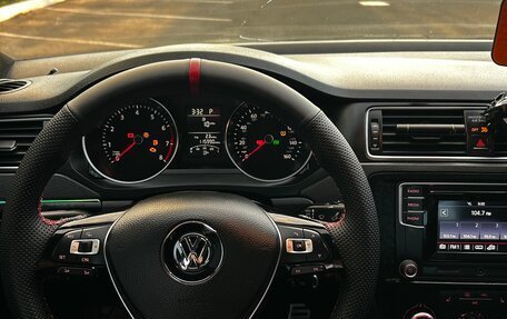 Volkswagen Jetta VI, 2016 год, 1 280 000 рублей, 16 фотография