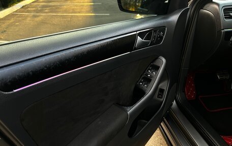 Volkswagen Jetta VI, 2016 год, 1 280 000 рублей, 24 фотография
