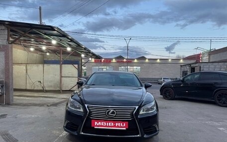 Lexus LS IV, 2012 год, 2 250 000 рублей, 3 фотография