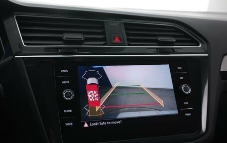 Volkswagen Tiguan II, 2021 год, 3 299 077 рублей, 15 фотография